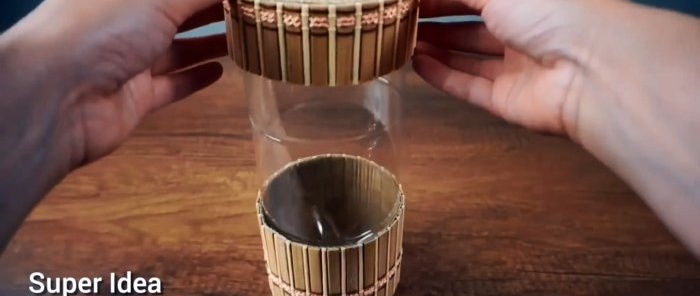 Hur man gör en behållare för bulkprodukter från en PET-flaska