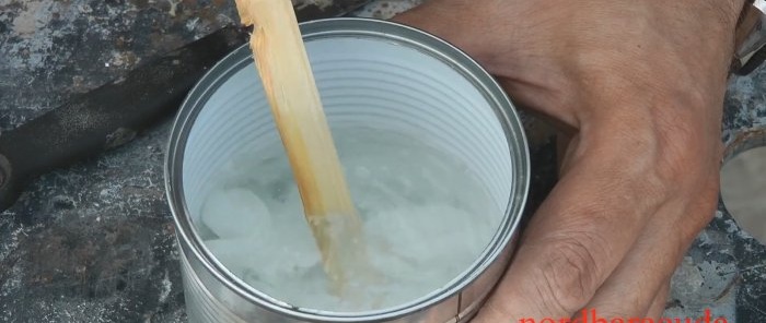 כיצד להכין הספגה דוחה מים ממרכיבים זמינים