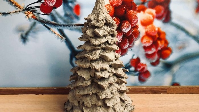 איך להכין עץ חג מולד קטן ואלגנטי