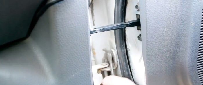 Cum să ridici o ușă lăsată pe orice mașină