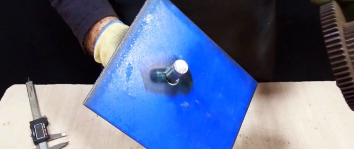 Comment fabriquer un treuil à partir des matériaux disponibles