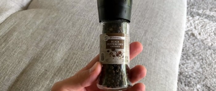 3 Paraan para Magbukas ng Disposable Spice Grinder