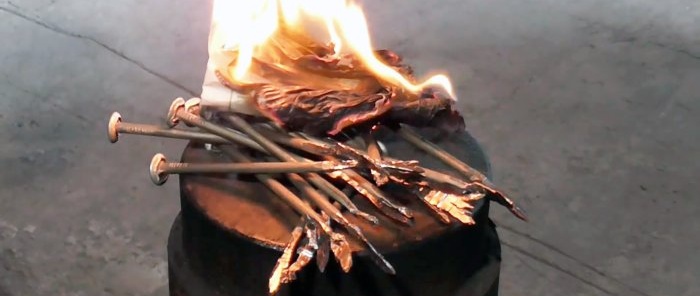 Как да запалите огън с обикновен пирон