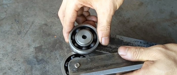 How to make sheet metal cutting shears from bearings