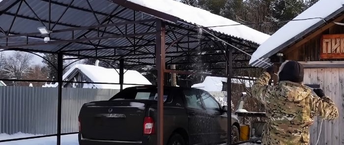 How to clear snow from a high roof with an ordinary rope alone