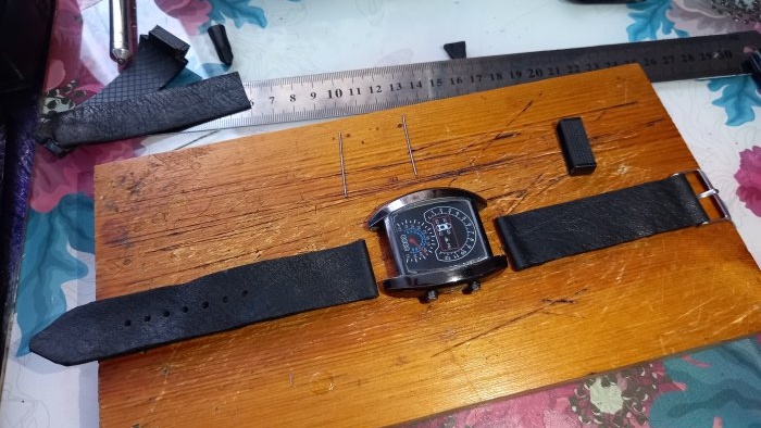 How to repair a broken watch strap