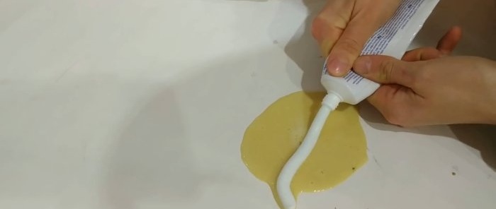 Πώς να καθαρίσετε ένα περβάζι παραθύρου από βρωμιά, κίτρινη κόλλα και άλλους ρύπους