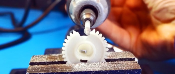 How to reliably repair broken plastic gear teeth