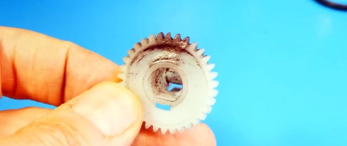 Hogyan lehet megbízhatóan megjavítani a törött műanyag fogaskerekek fogait