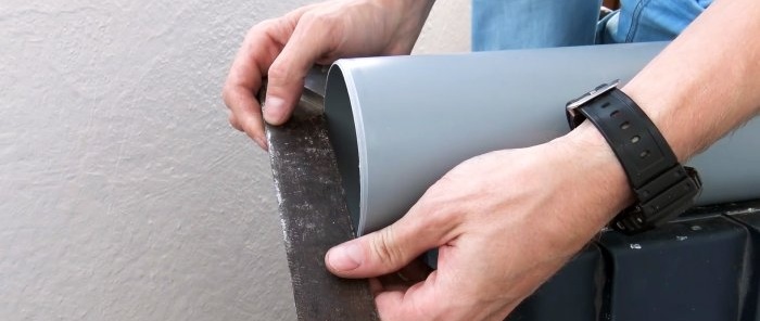 Um dispositivo barato para cortar facilmente tubos de PVC
