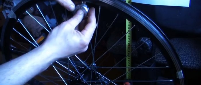 Sådan fikserer du et hvilket som helst ottetal på et cykelhjul
