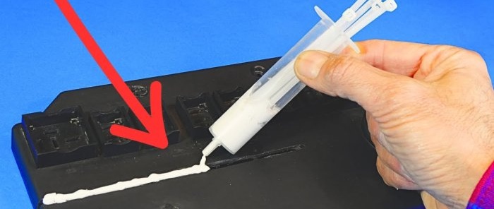 Liquid plastic Repairing plastics easily without glue and a soldering iron