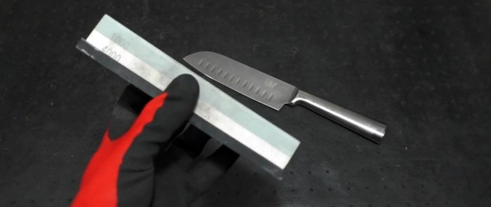 Det enklaste sättet att slipa en kniv till en rakhyvel utan färdigheter eller supervässare
